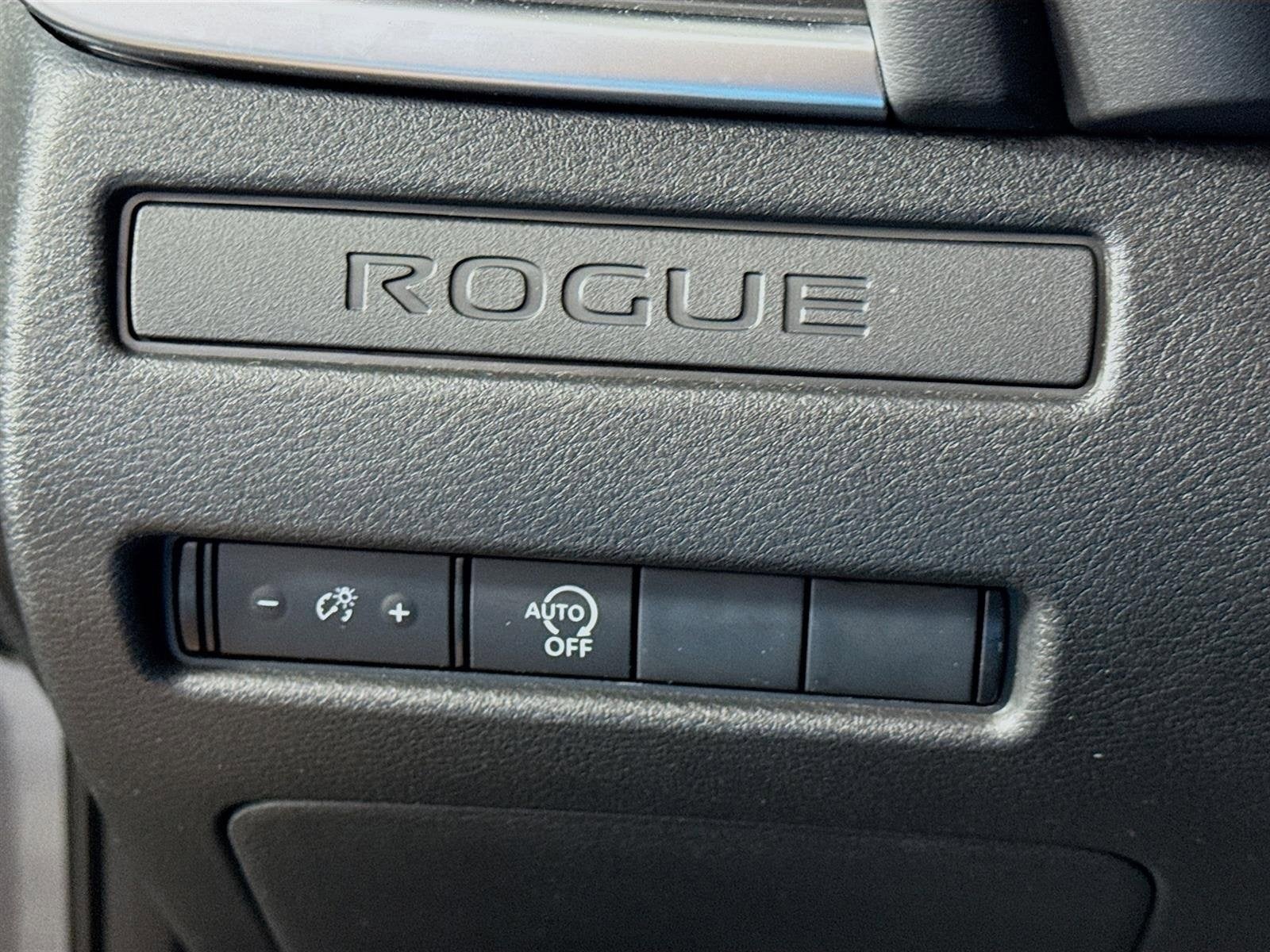 2025 Nissan Rogue S