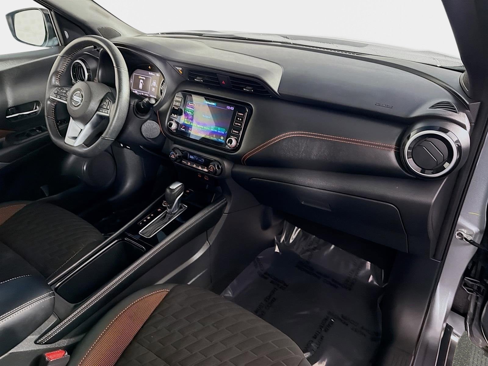 2021 Nissan Kicks SR
