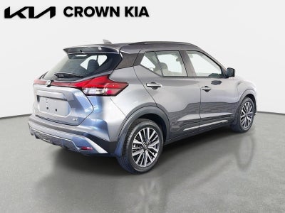 2021 Nissan Kicks SR