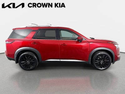 2023 Nissan Pathfinder Platinum