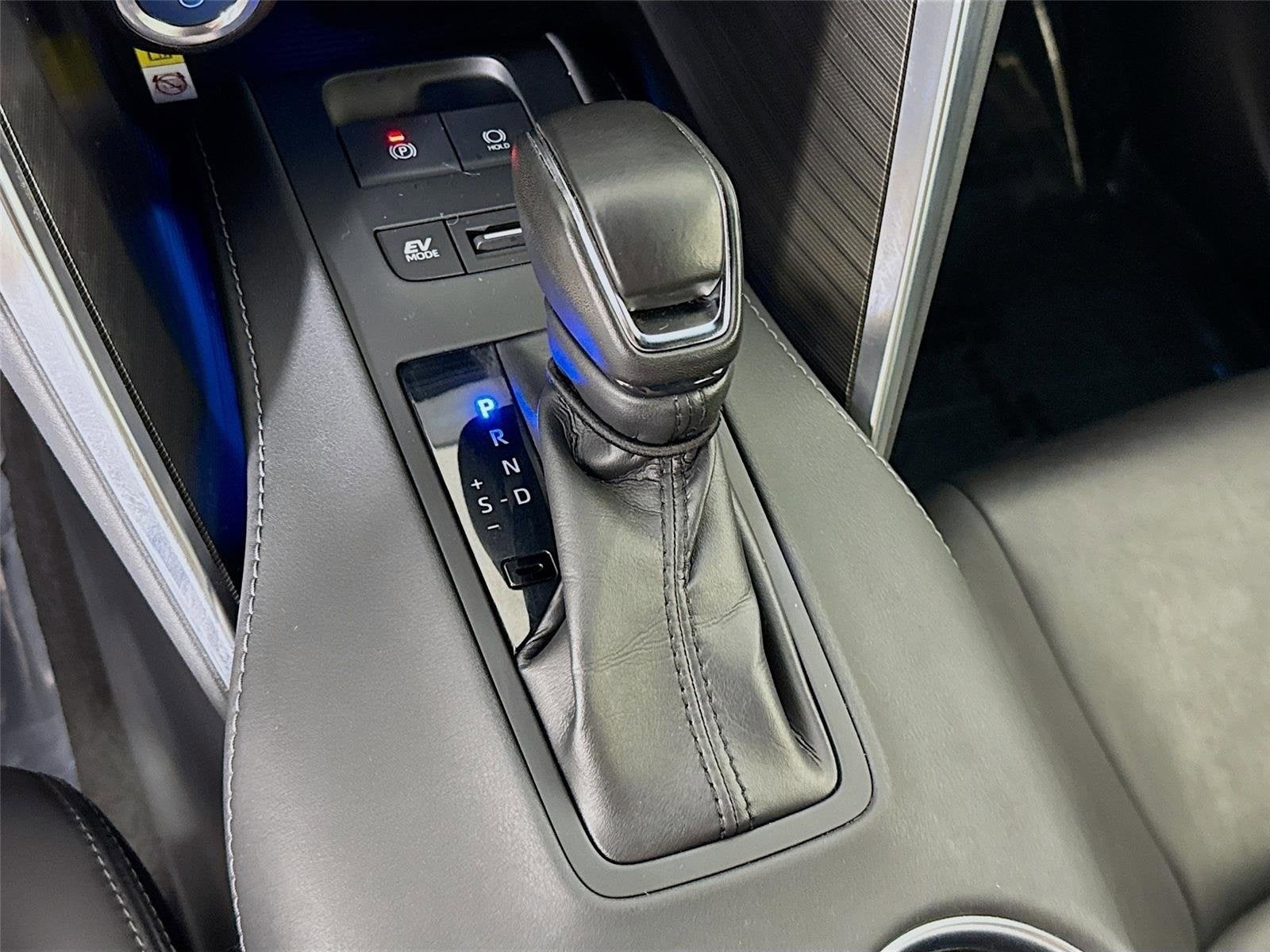 2022 Toyota Venza XLE