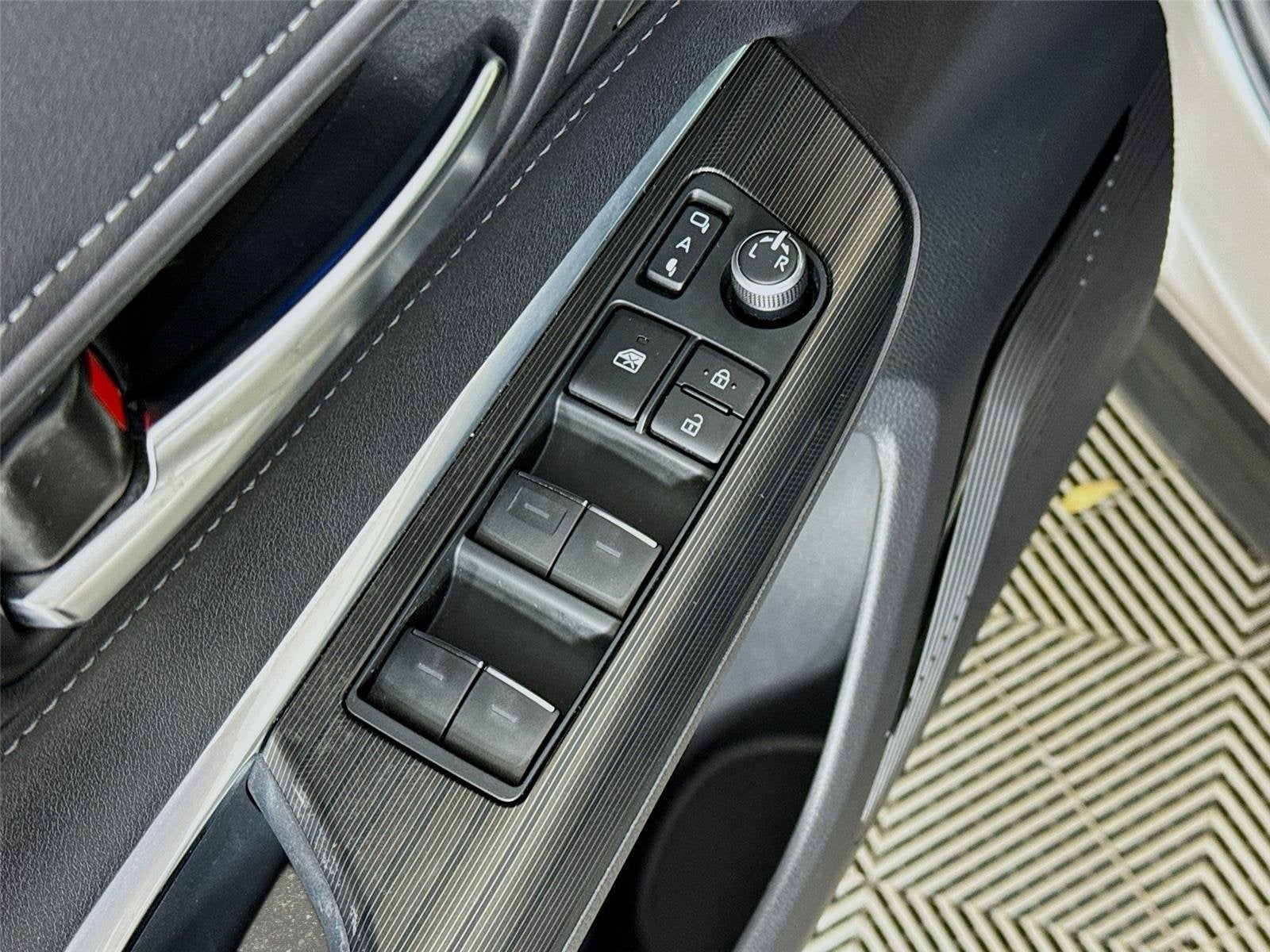 2022 Toyota Venza XLE
