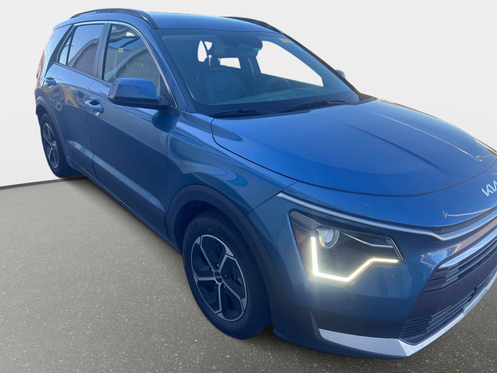 2023 Kia Niro EX