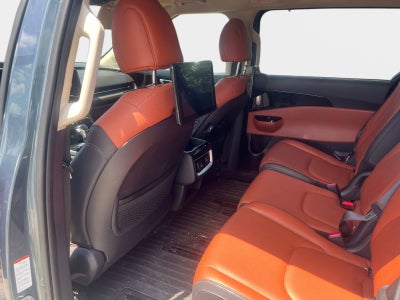 2023 Kia Carnival SX