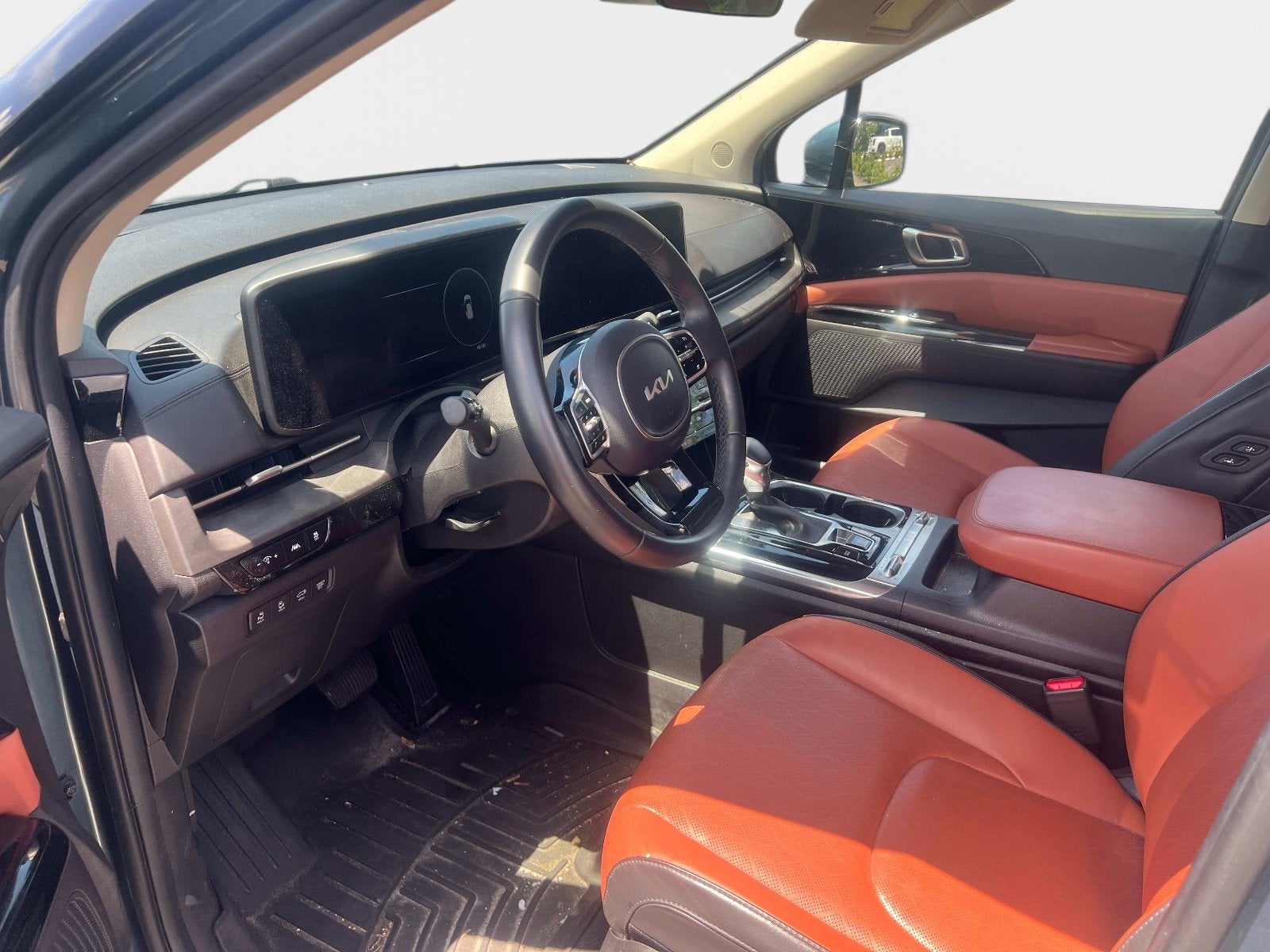 2023 Kia Carnival SX