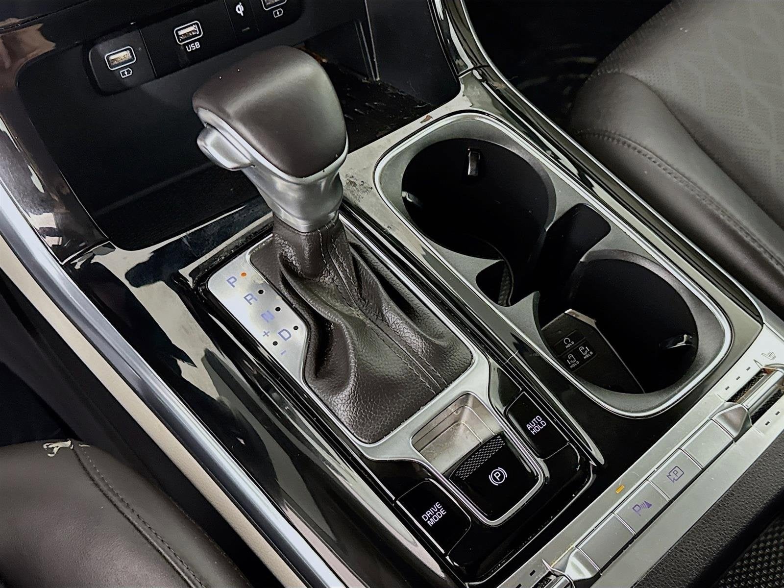 2024 Kia Carnival SX