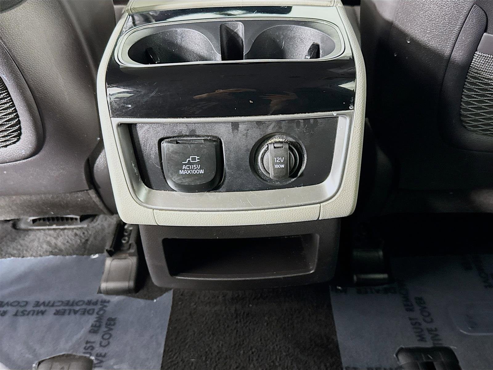 2024 Kia Carnival SX