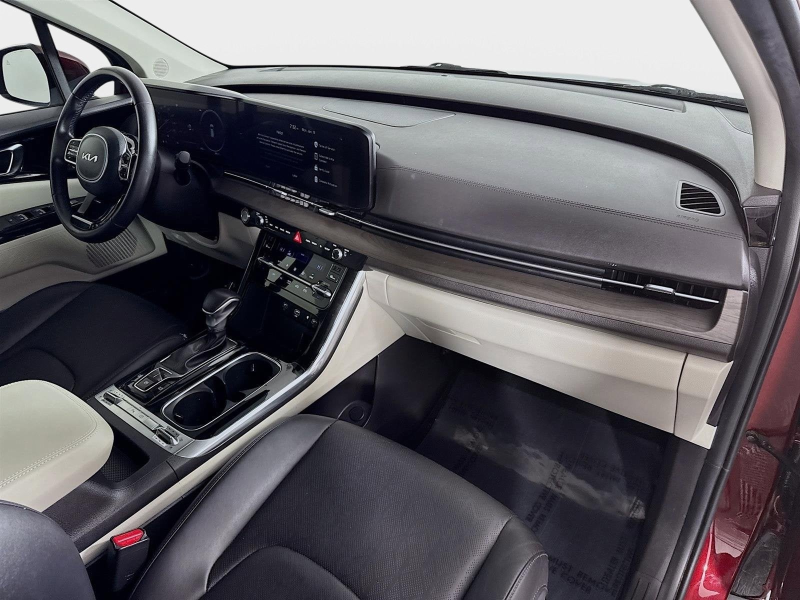 2024 Kia Carnival SX