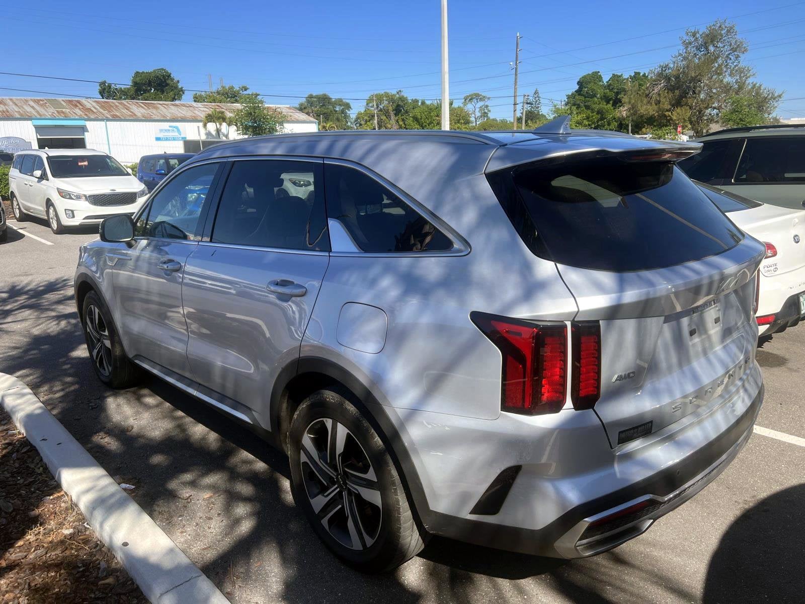 2022 Kia Sorento Hybrid EX