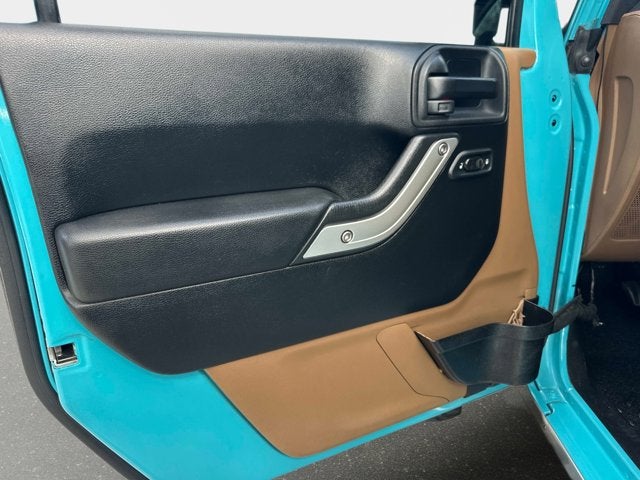 2012 Jeep Wrangler Unlimited Unlimited Sahara