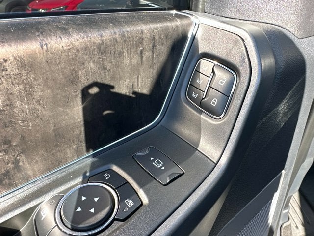 2023 Ford Super Duty F-450 DRW Lariat