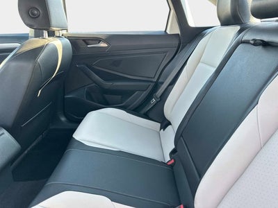 2019 Volkswagen Jetta R-Line