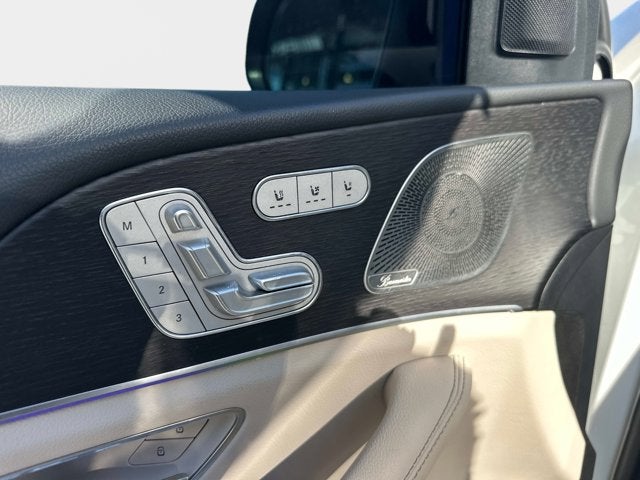 2025 Mercedes-Benz GLS 450