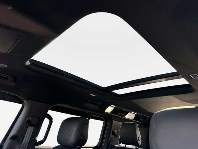 2022 Land Rover Defender X-Dynamic HSE