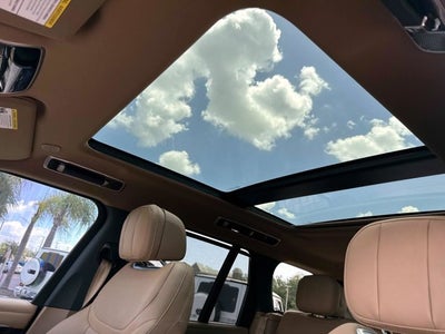 2025 Land Rover Range Rover SE