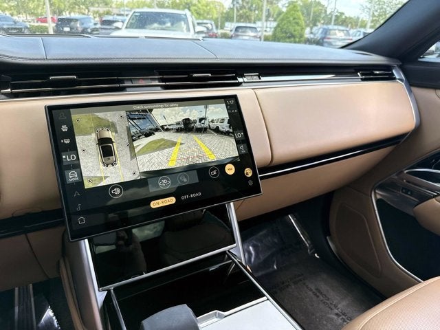 2025 Land Rover Range Rover SE