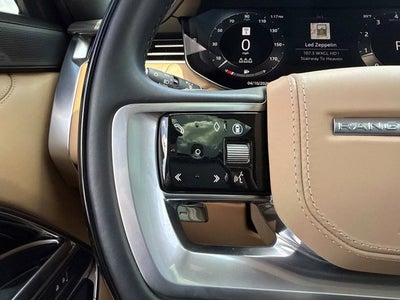 2025 Land Rover Range Rover SE