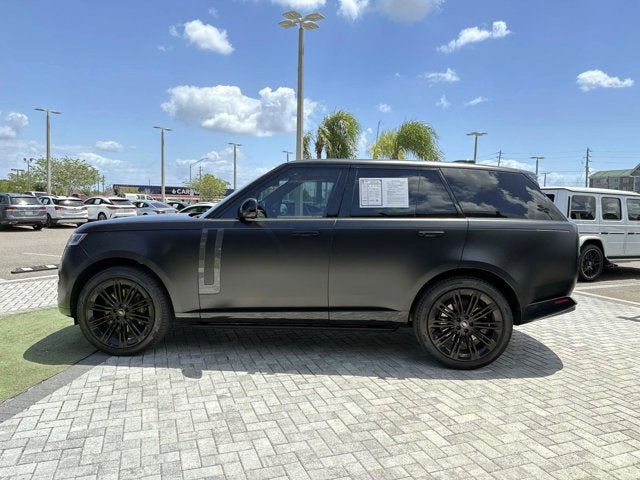 2025 Land Rover Range Rover SE