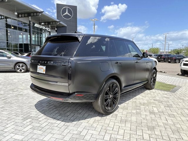 2025 Land Rover Range Rover SE