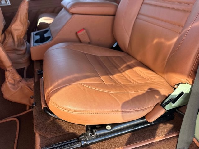 1999 Land Rover Defender 110 Base