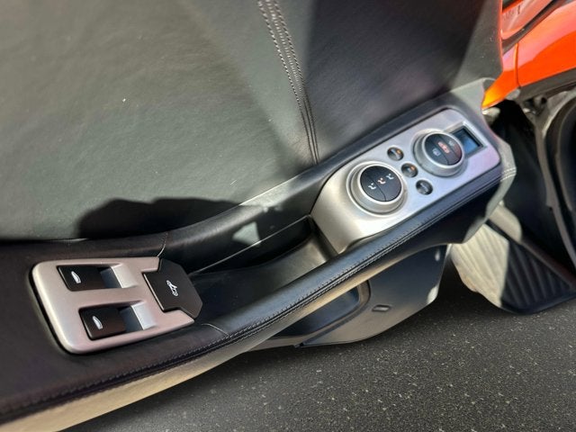 2015 McLaren 650S Base