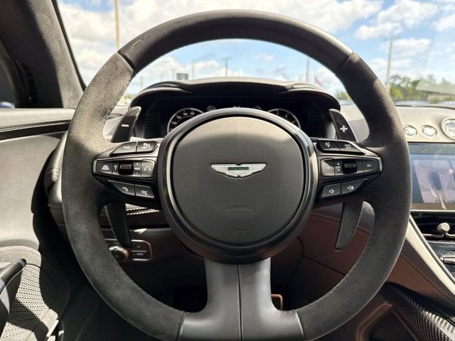 2023 Aston Martin DBX 707