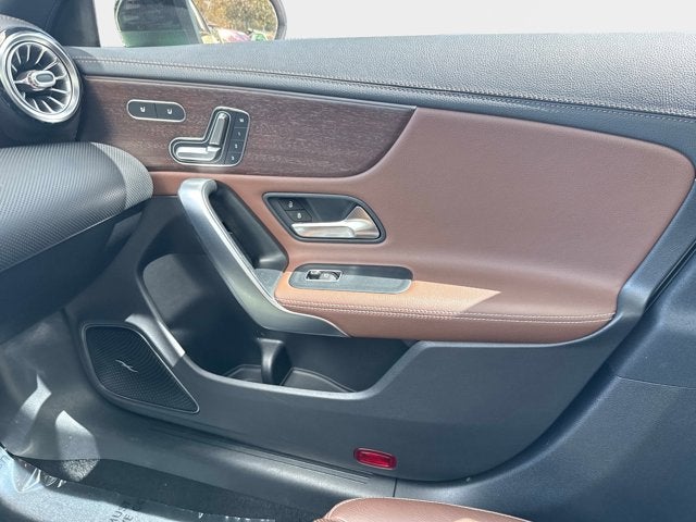 2021 Mercedes-Benz CLA 250