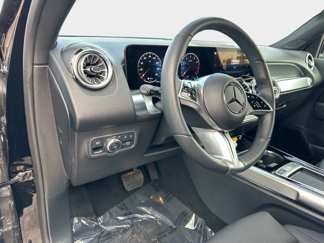 2025 Mercedes-Benz GLB 250