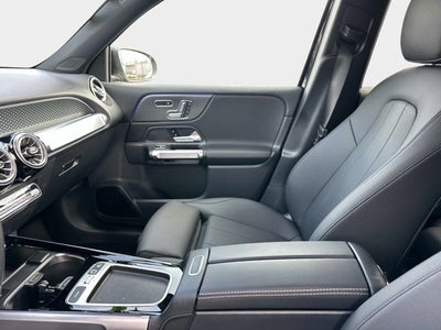 2025 Mercedes-Benz GLB 250