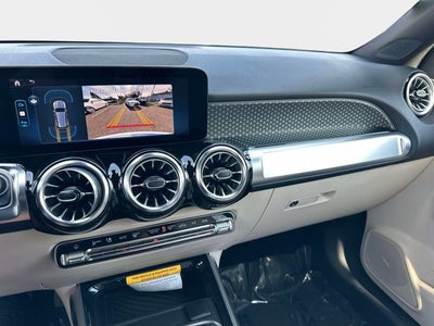 2025 Mercedes-Benz GLB 250