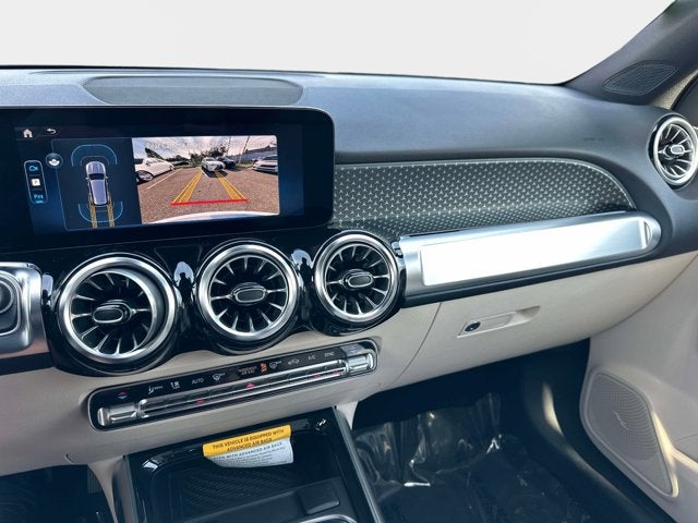 2025 Mercedes-Benz GLB 250