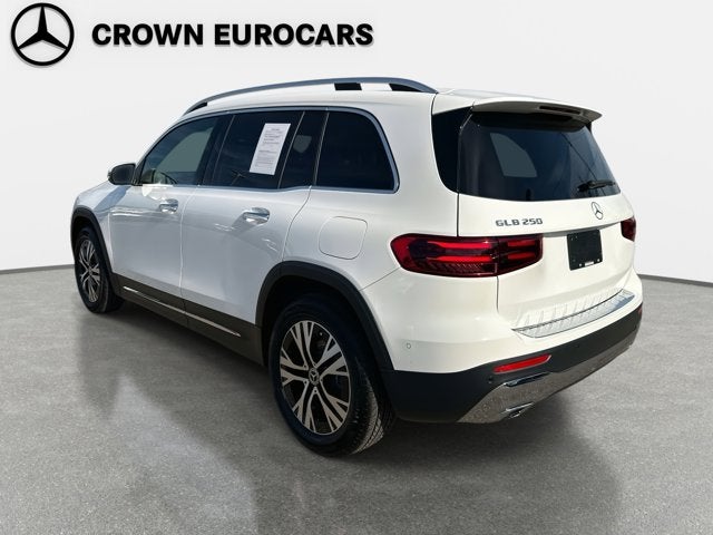 2025 Mercedes-Benz GLB 250