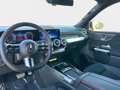 2025 Mercedes-Benz GLB 250