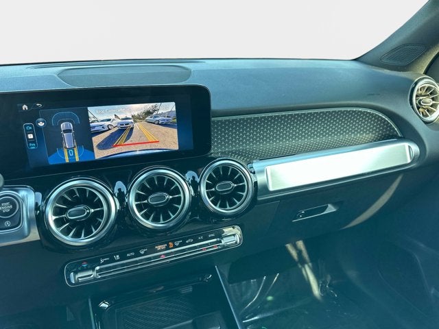 2025 Mercedes-Benz GLB 250