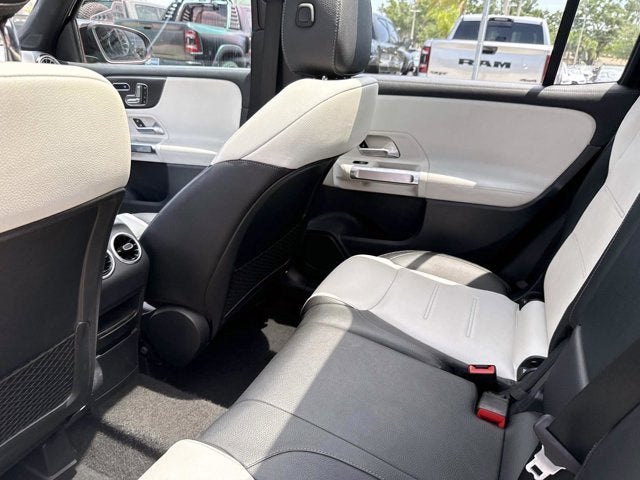 2023 Mercedes-Benz GLB 250