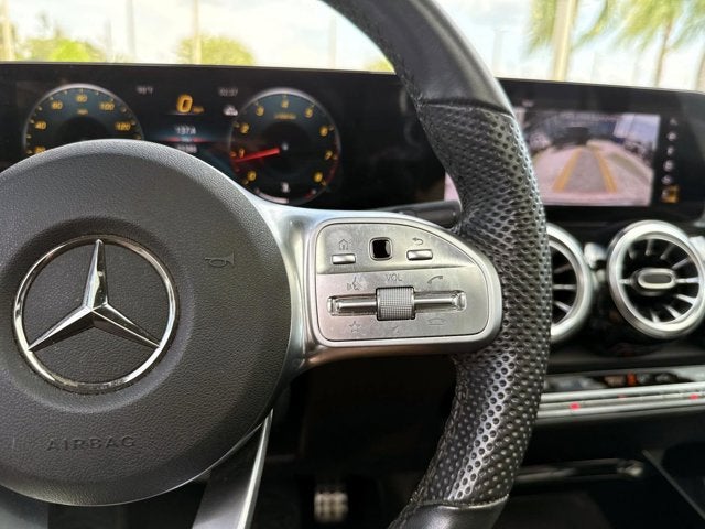 2023 Mercedes-Benz GLB 250