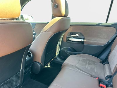 2025 Mercedes-Benz GLB 250