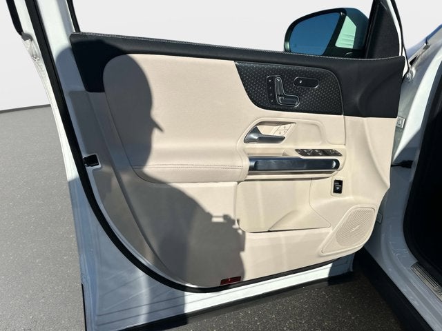 2025 Mercedes-Benz GLB 250