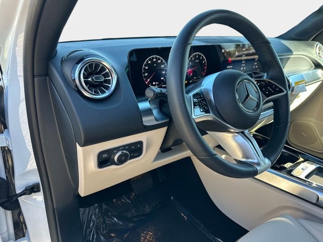 2025 Mercedes-Benz GLB 250