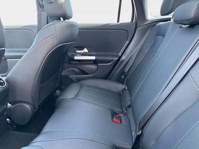 2023 Mercedes-Benz GLA 250