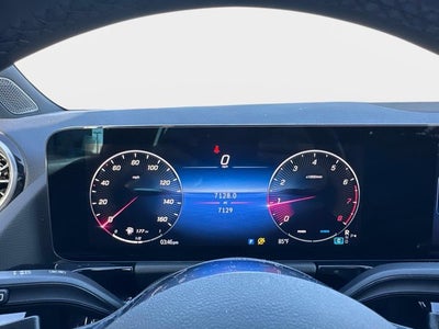 2025 Mercedes-Benz GLA 250