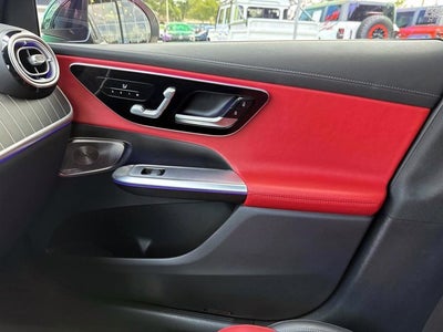 2023 Mercedes-Benz GLC 300