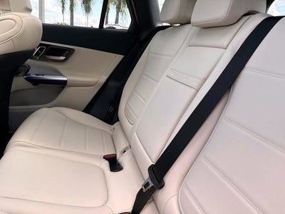 2026 Mercedes-Benz GLC 300