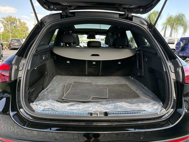 2026 Mercedes-Benz GLC 300