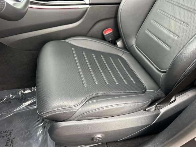 2025 Mercedes-Benz GLC 350e