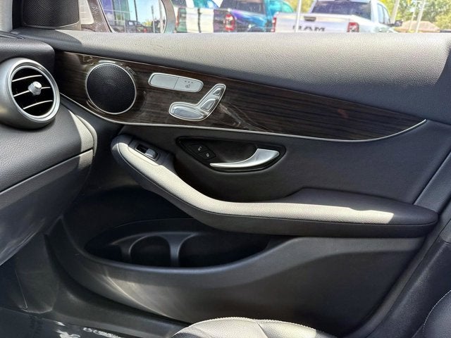 2016 Mercedes-Benz GLC 300