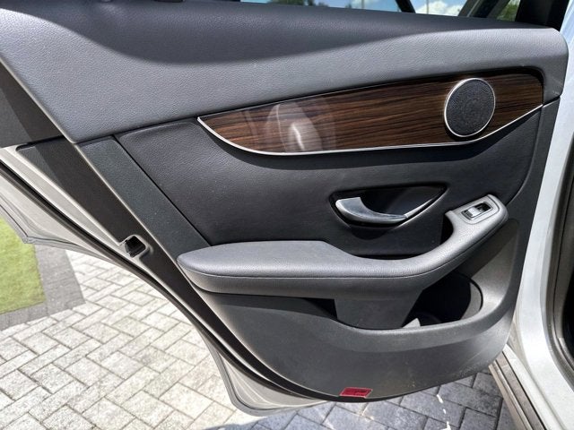 2016 Mercedes-Benz GLC 300