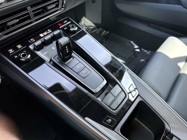 2023 Porsche 911 Carrera