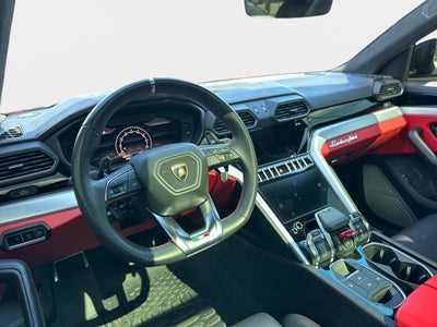 2022 Lamborghini Urus Base
