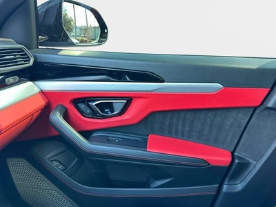 2022 Lamborghini Urus Base